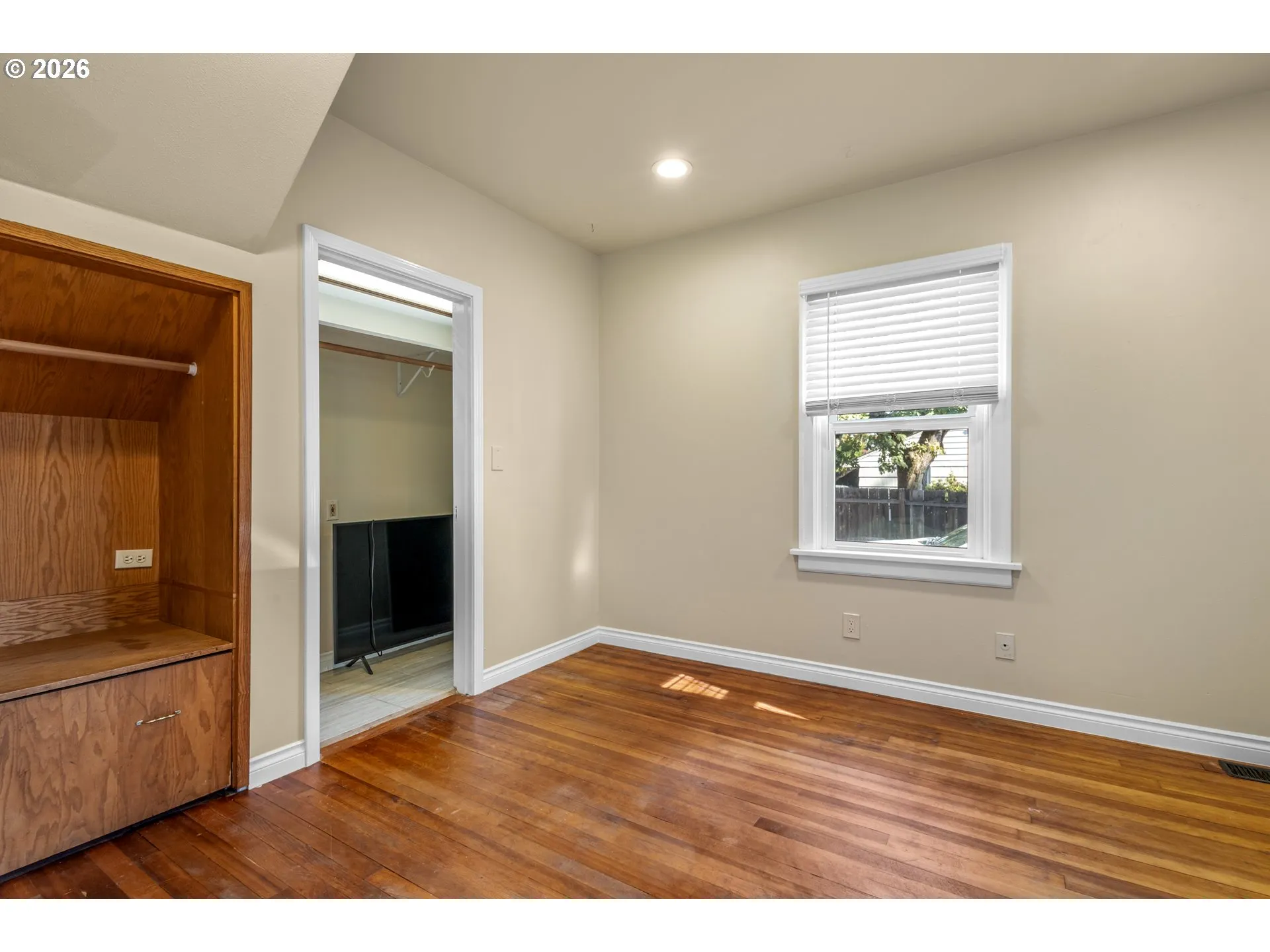 Bedroom-Main