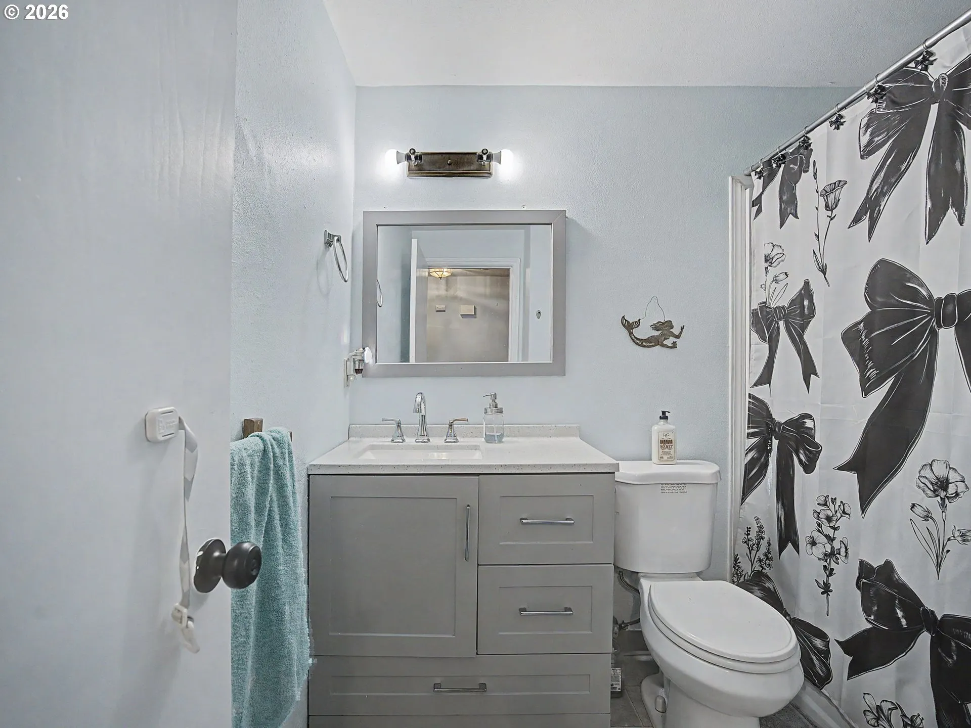 Bathroom-Upper