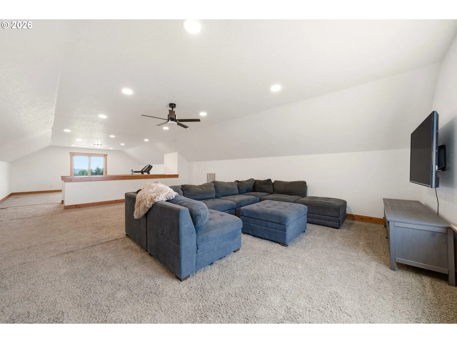 Bonus Room-Upper
