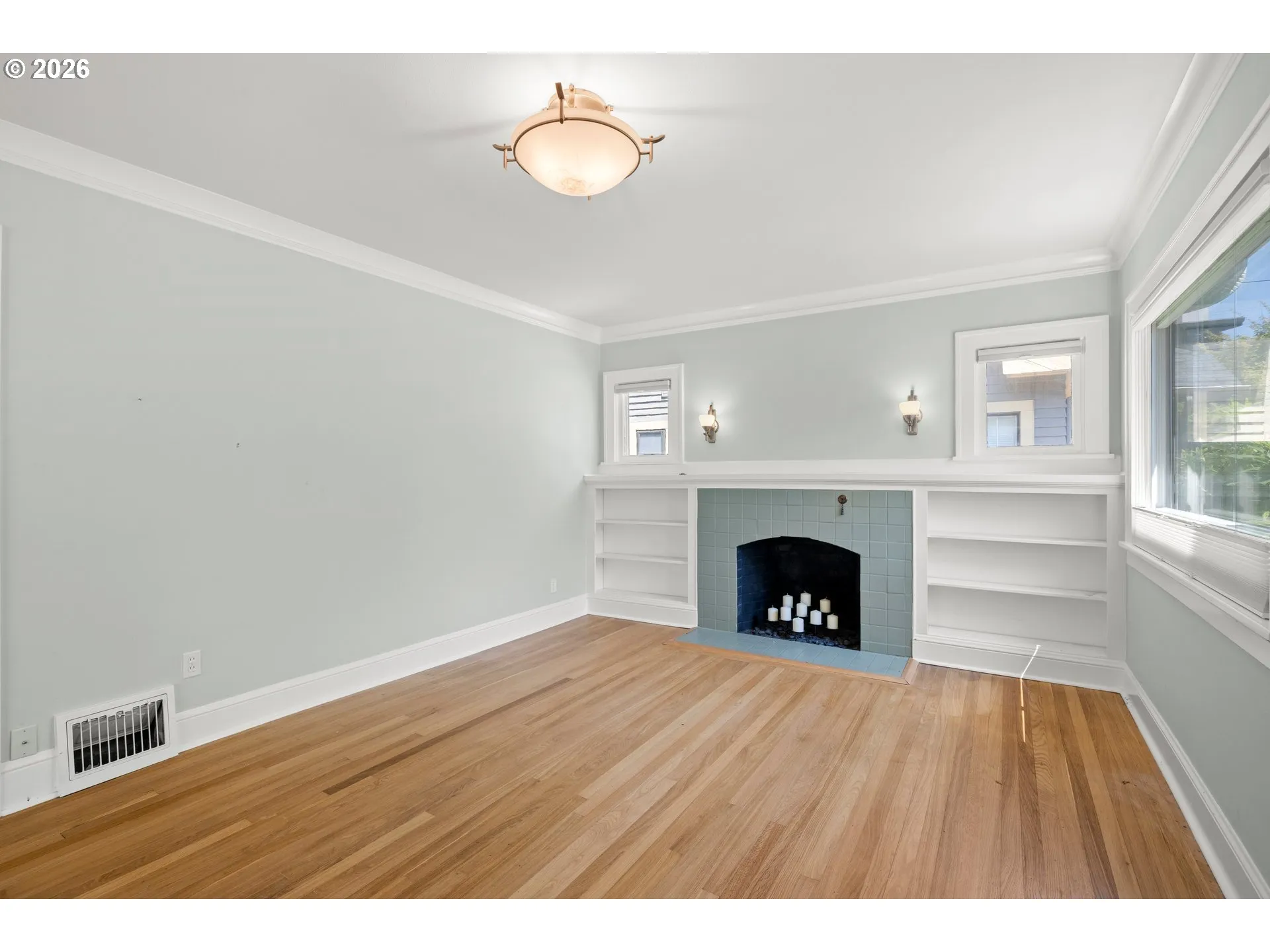 Living Room-Built-In Shelving