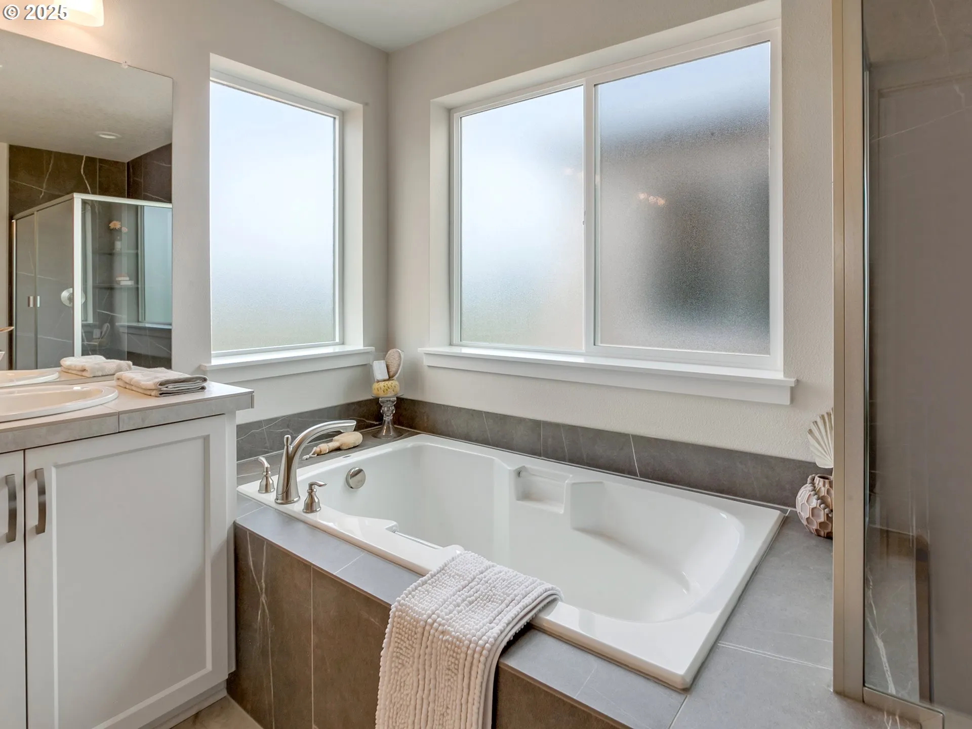 Primary Bedroom-Attached Bathroom