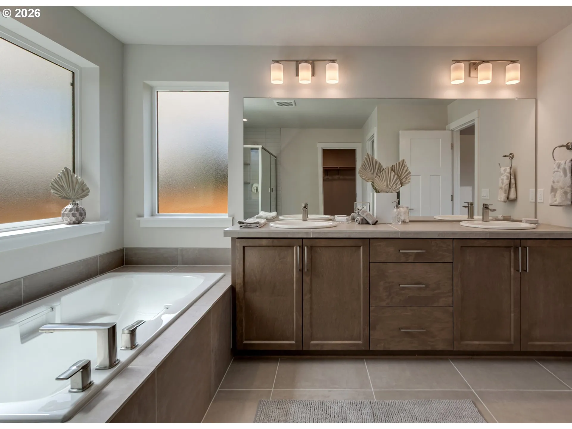 Primary Bedroom-Attached Bathroom