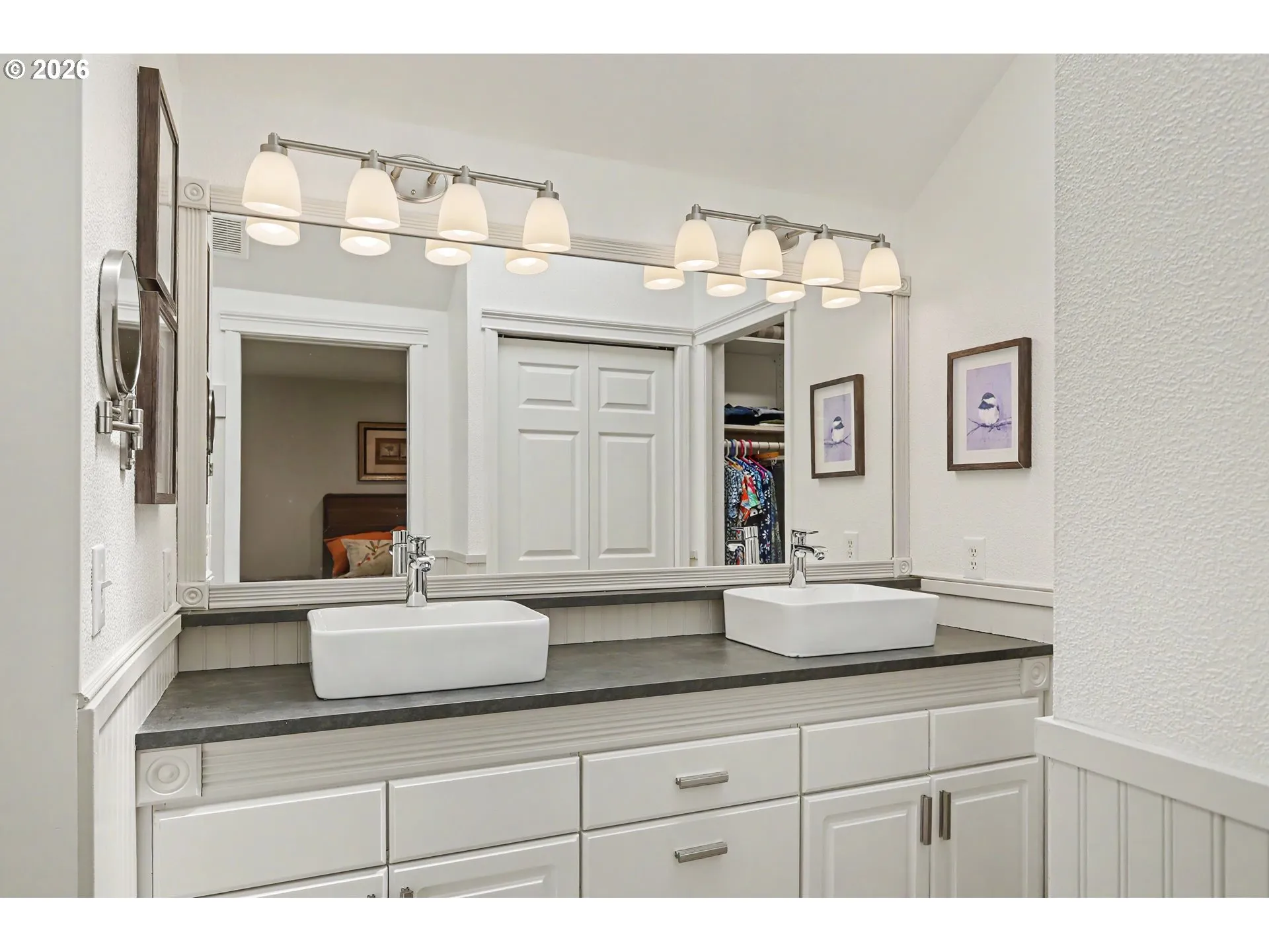 Primary Bedroom-Attached Bathroom