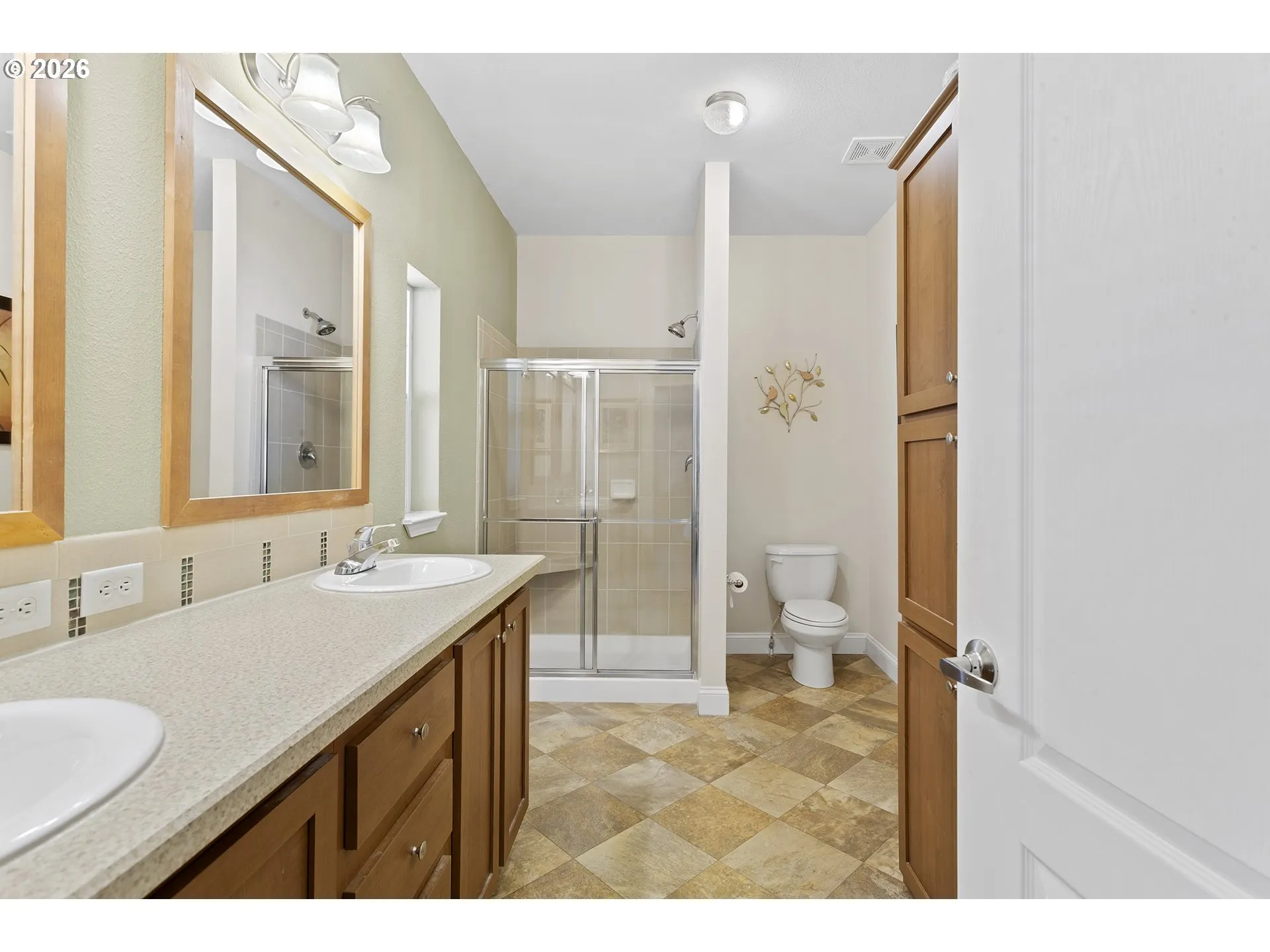 Bathroom, Attached-Walk in Shower