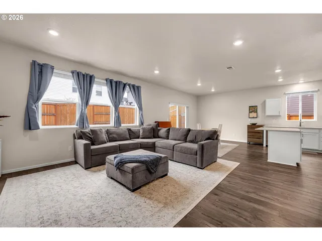 Living Room/Dining Room