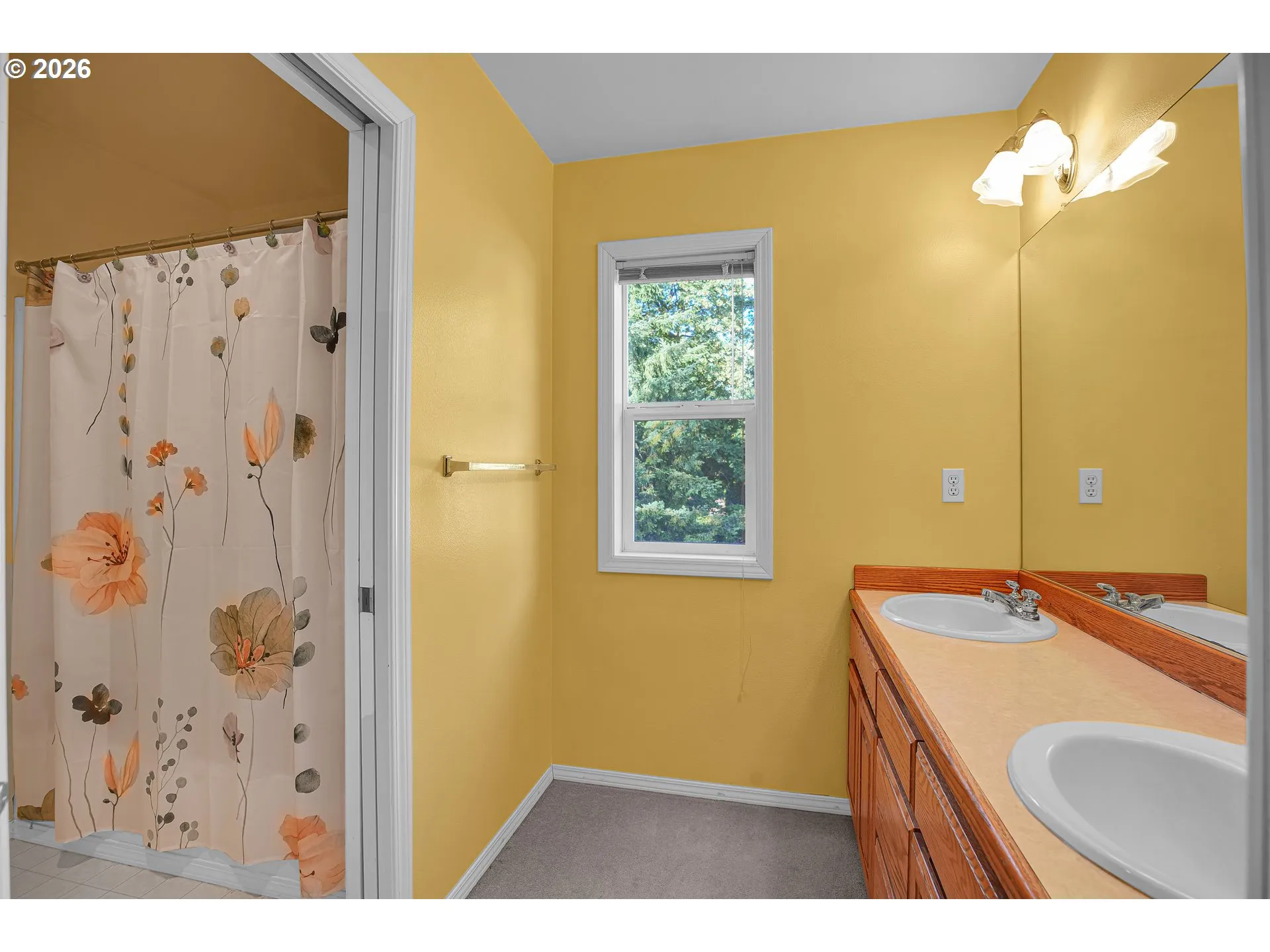 Bathroom-Upper