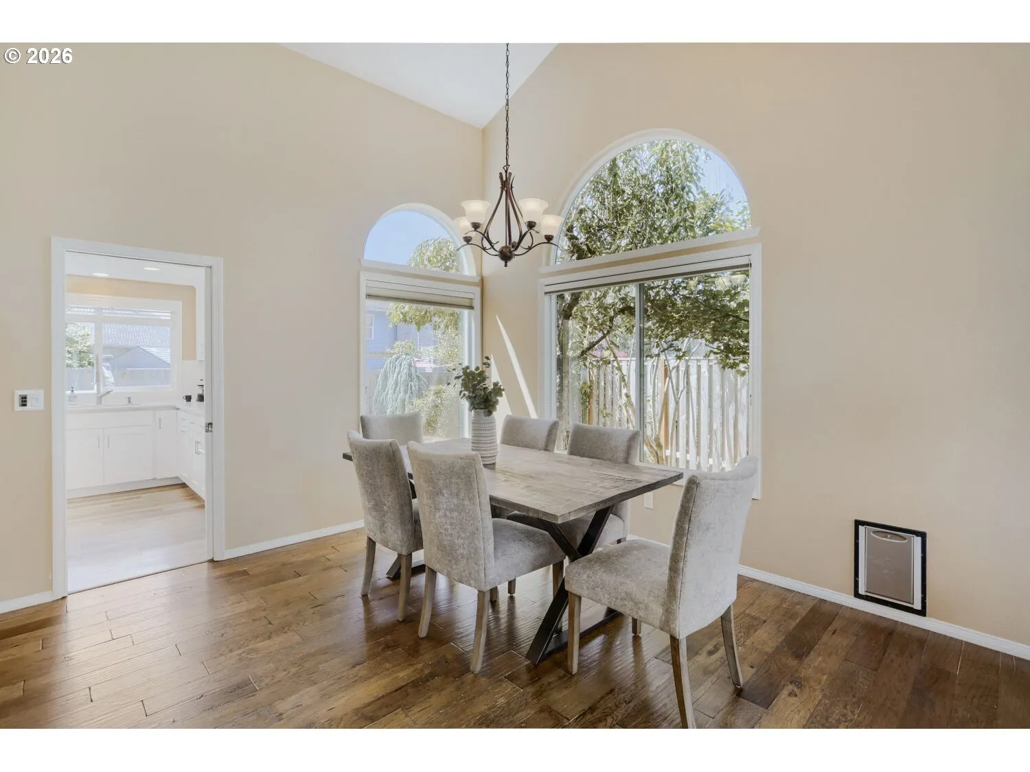 Dining Room-Vaulted Ceilings