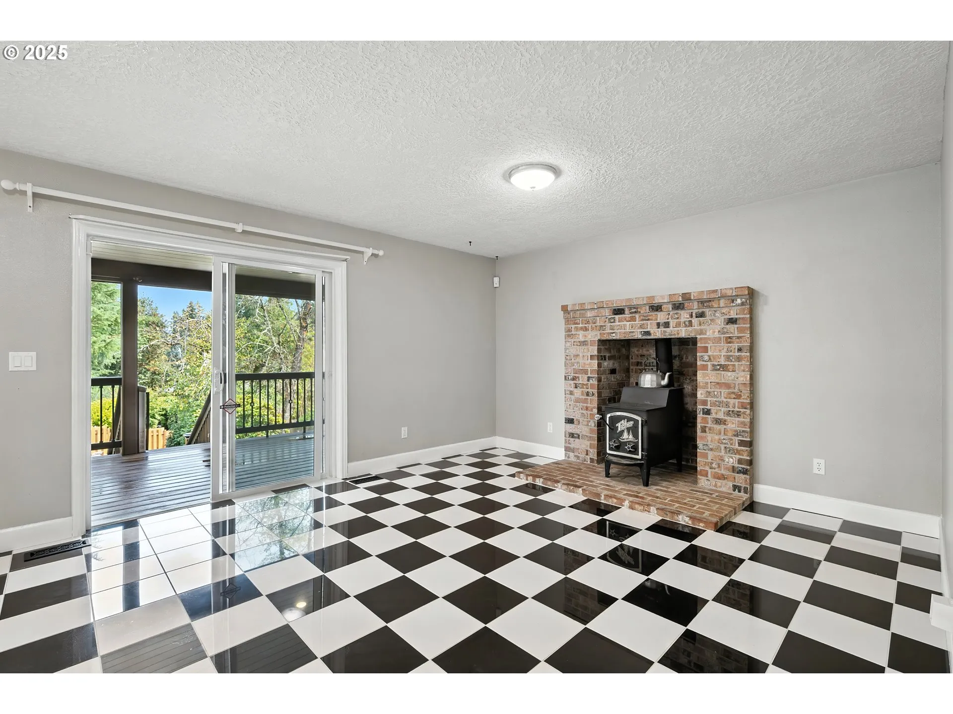 Family Room-Lower