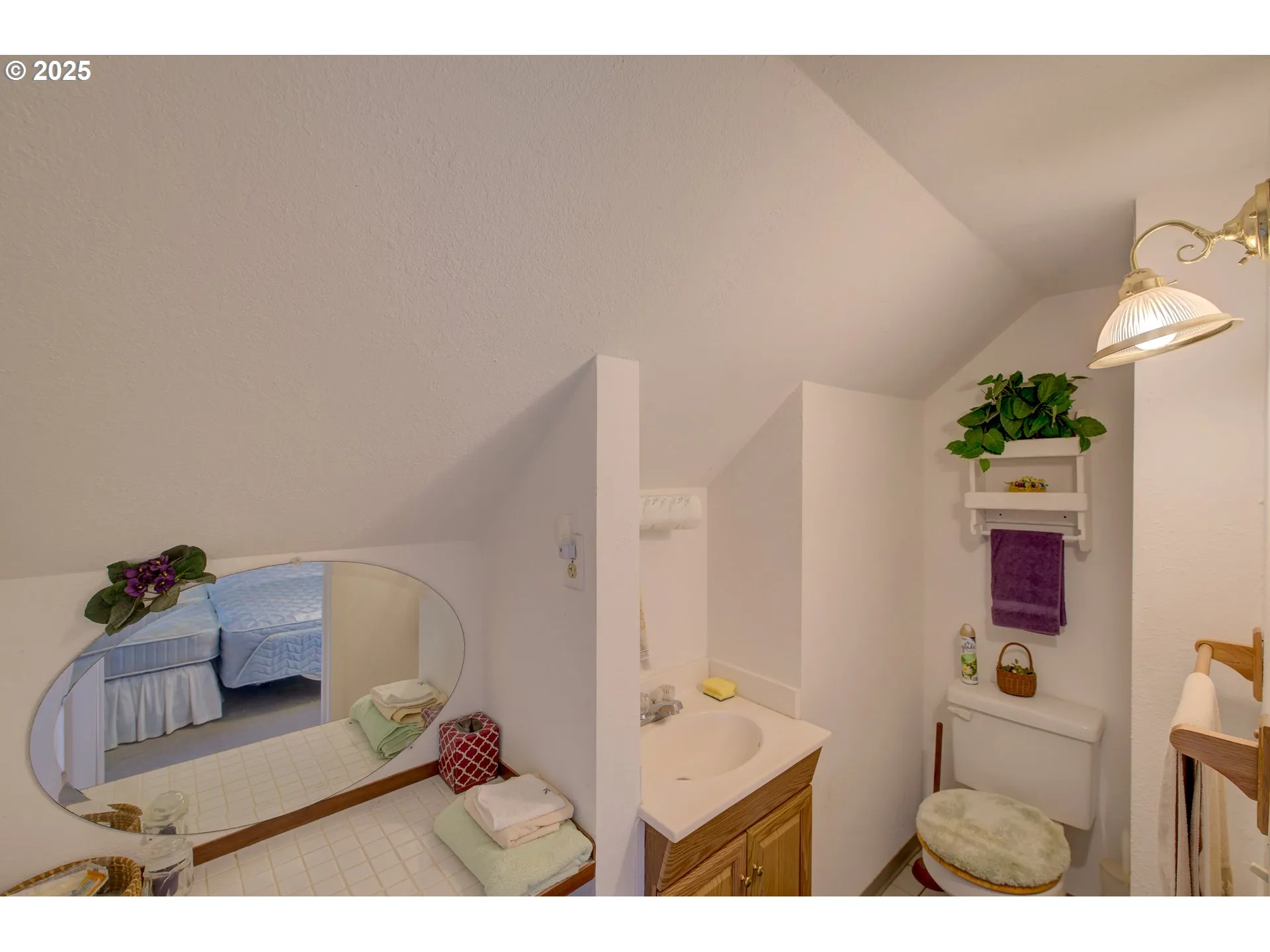 Bathroom-Upper