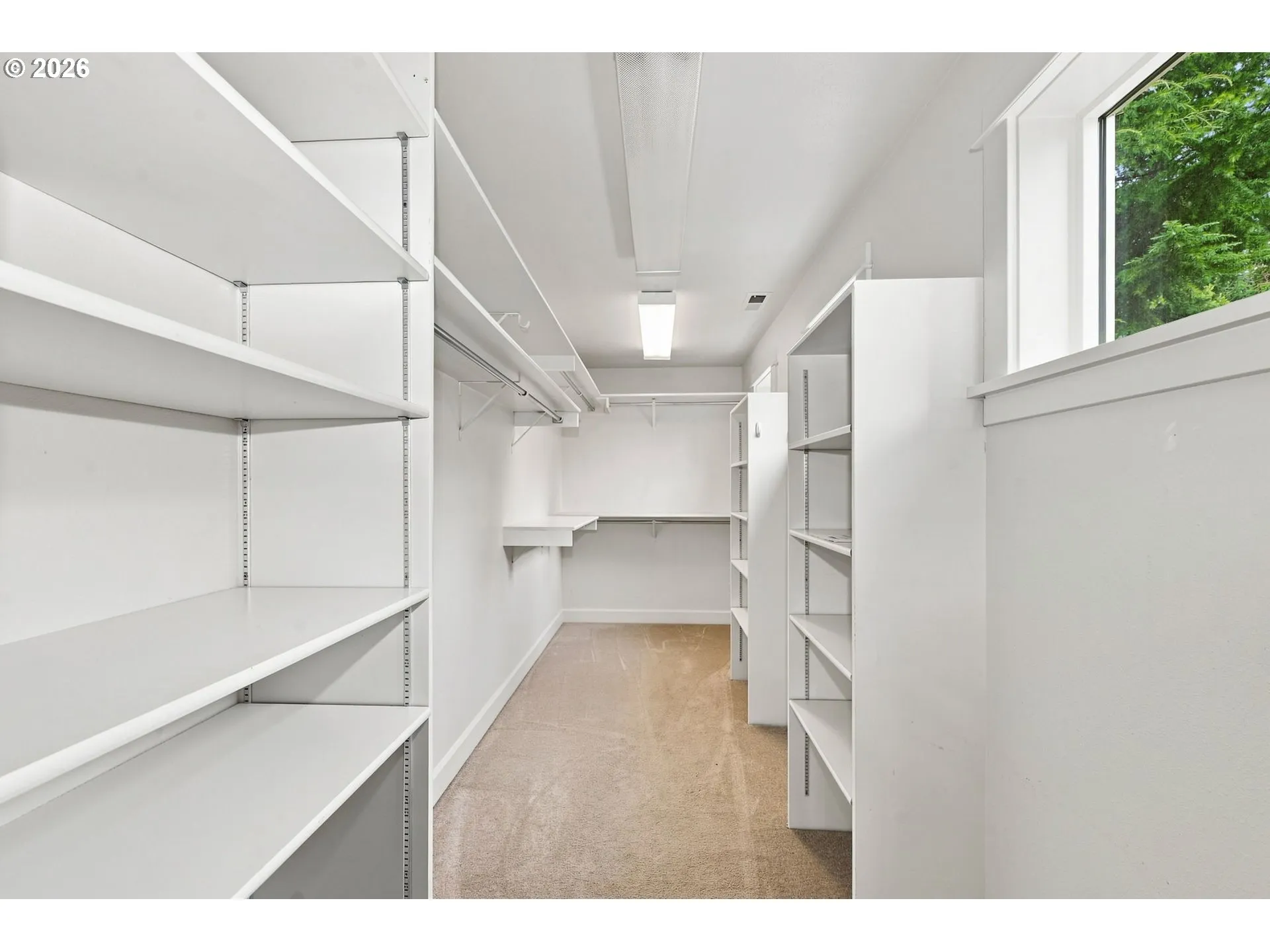 Bedroom, Owner's Suite-Walk-In Closet