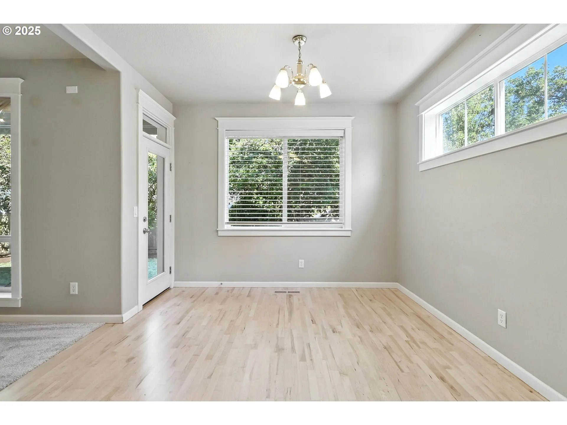 Kitchen/Nook-Eating Area