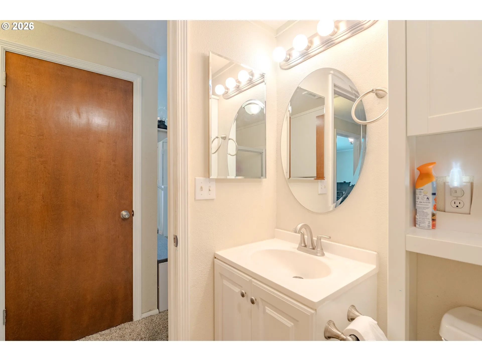 Bathroom-Hall