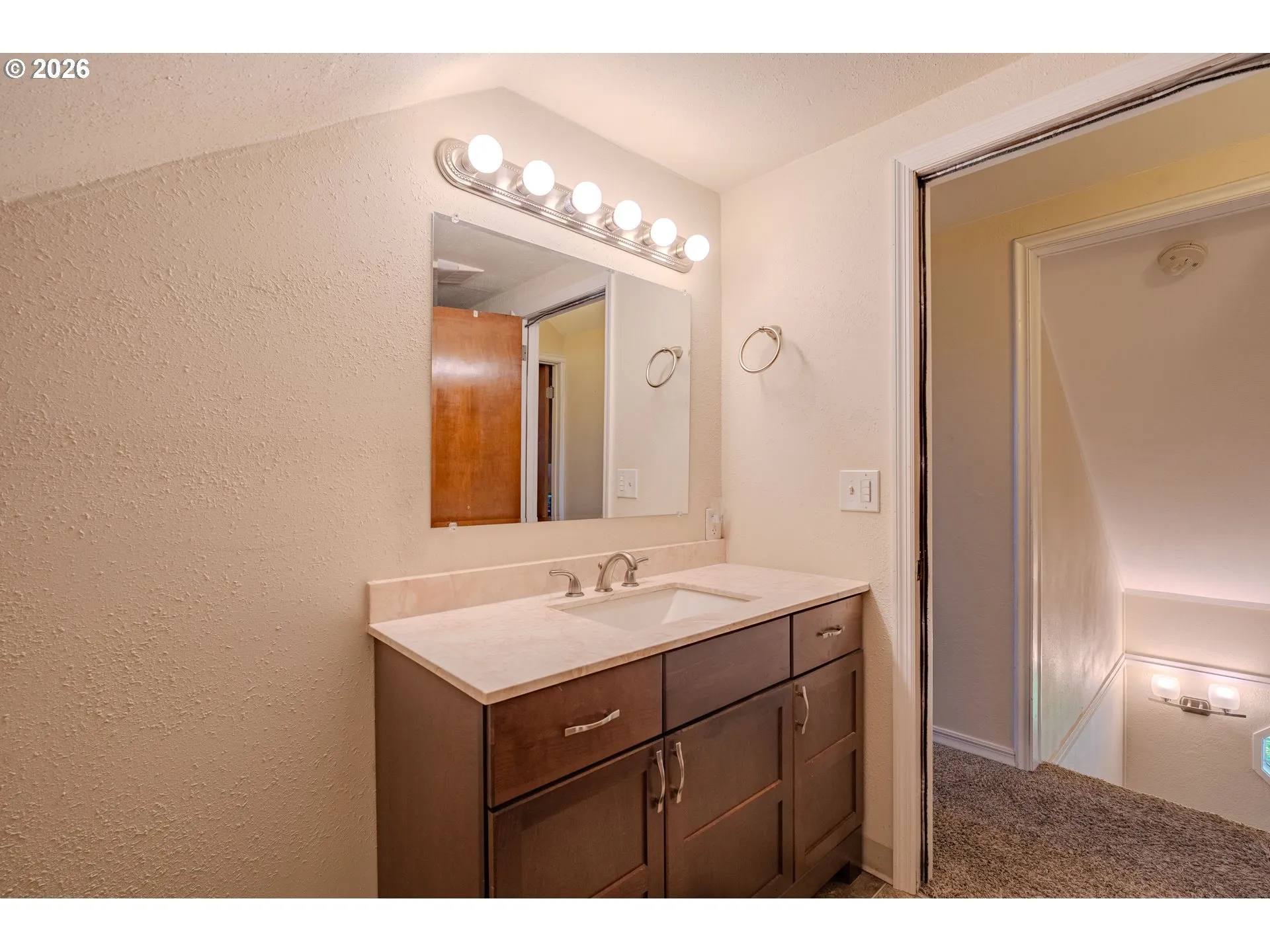 Bathroom-Upper
