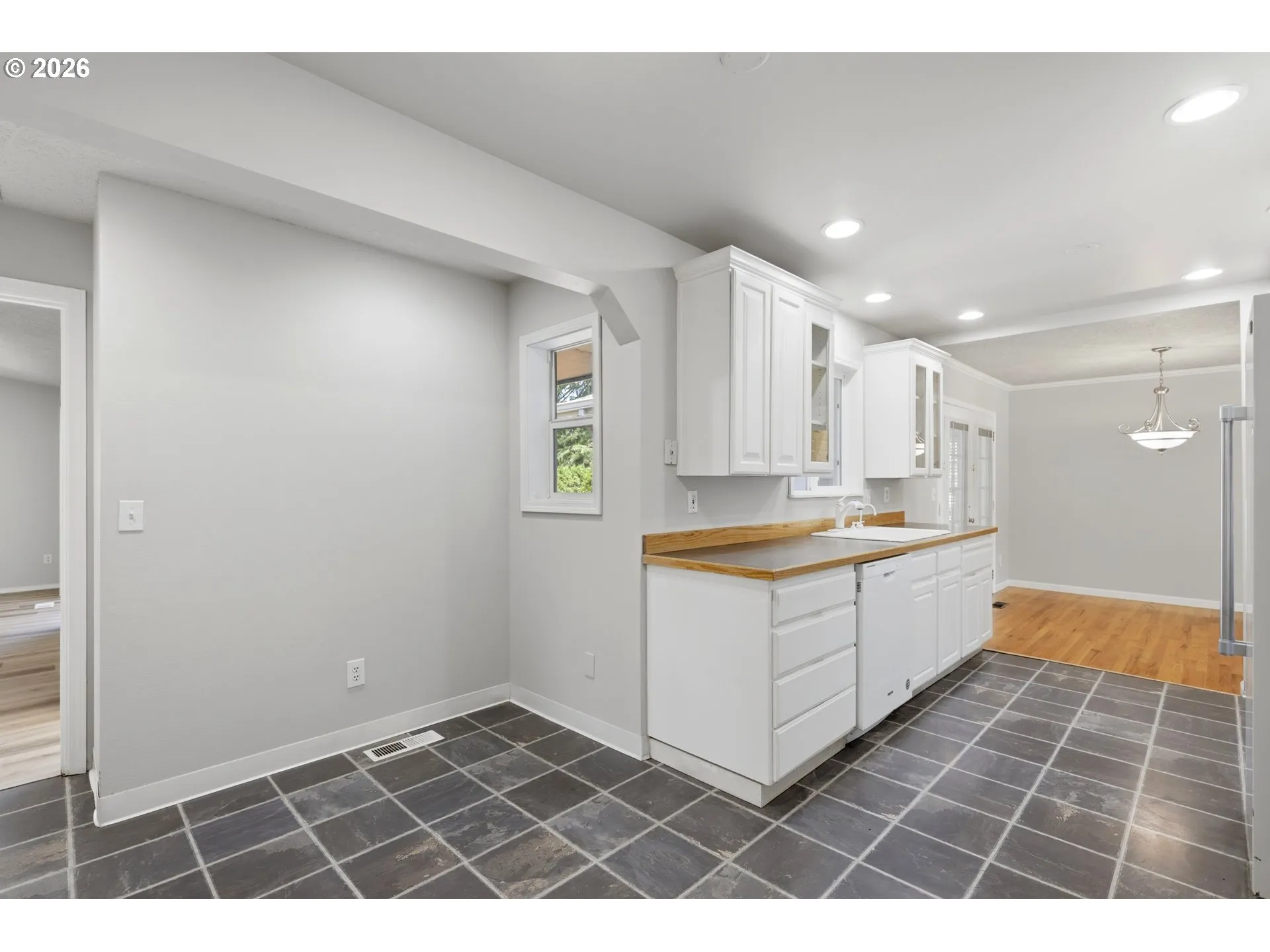 Kitchen/Nook-Eating Area