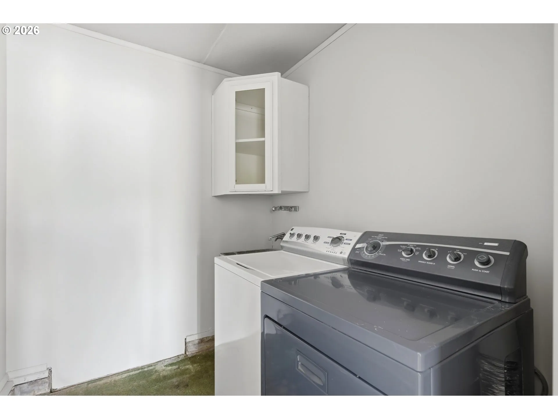 Laundry-Garage