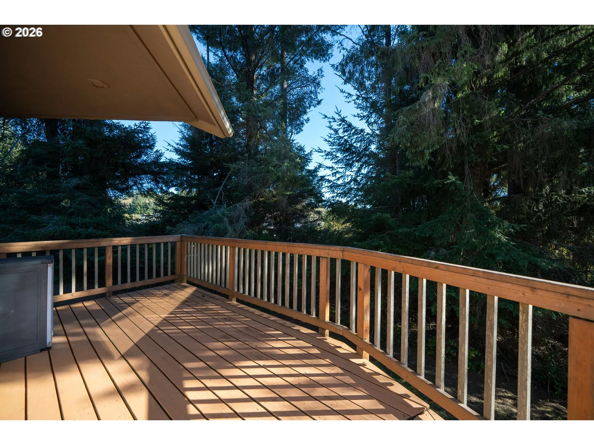Balcony-Covered