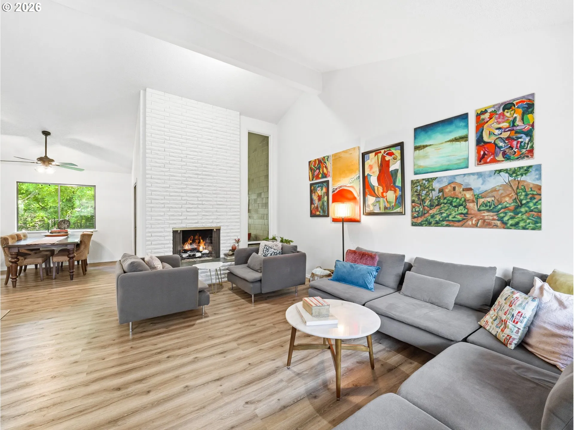 Living Room-Fireplace