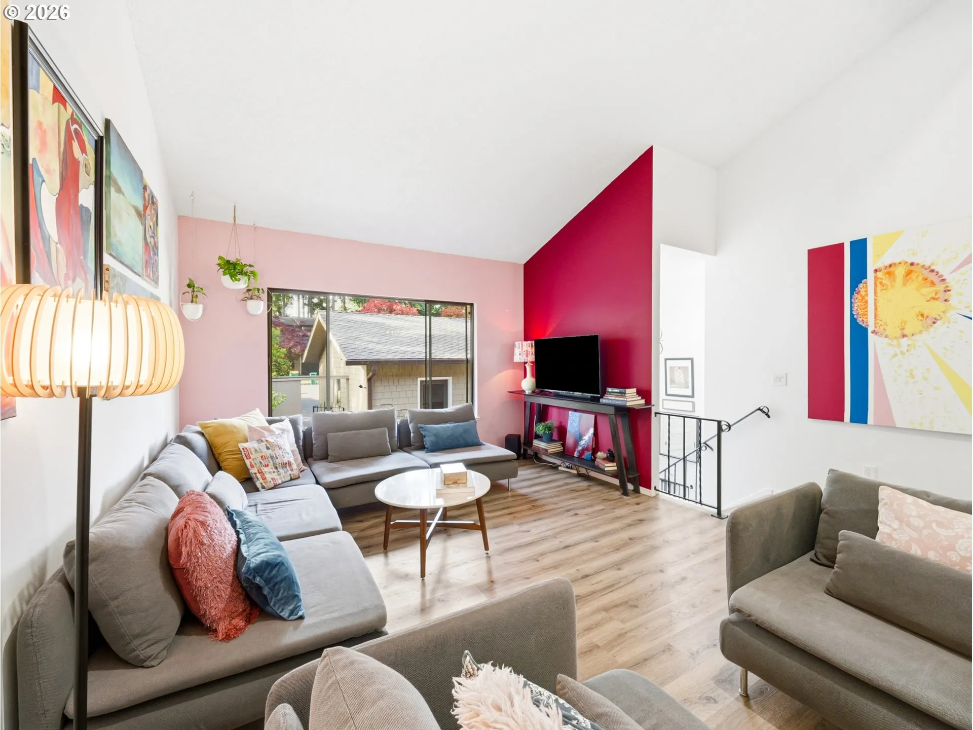 Living Room-Vaulted Ceilings