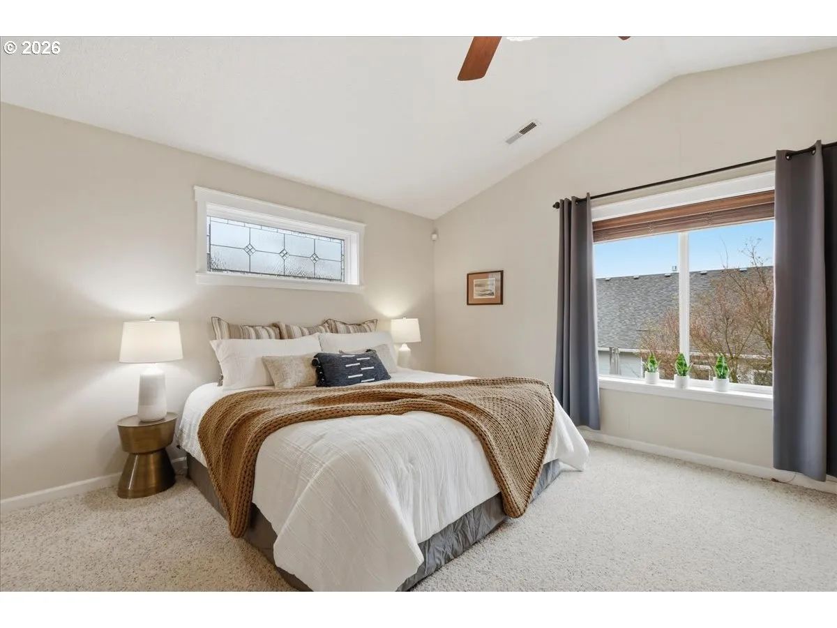 Bedroom, Owner's Suite-Vaulted Ceilings