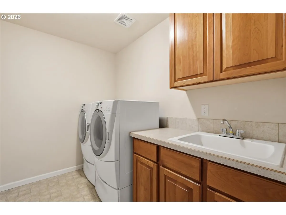 Laundry-Upper