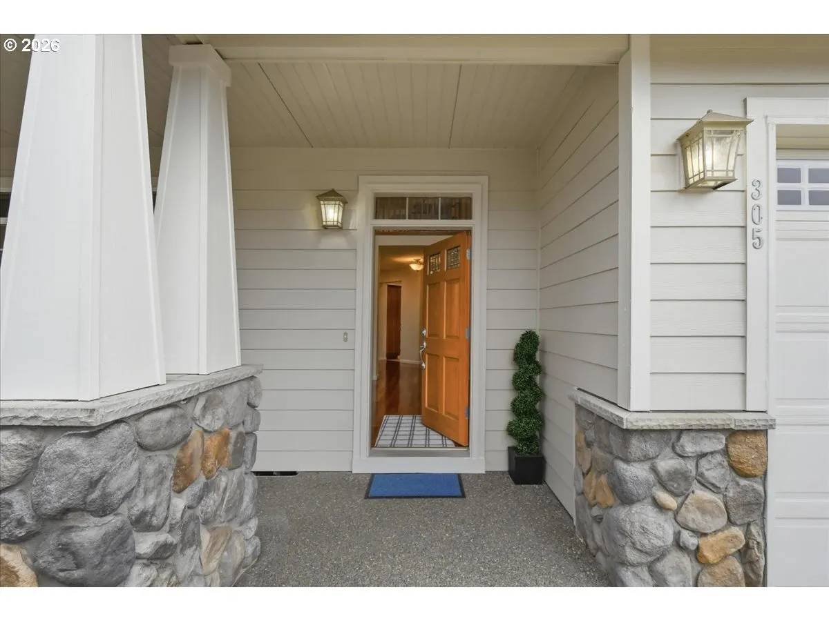 Entrance/Foyer