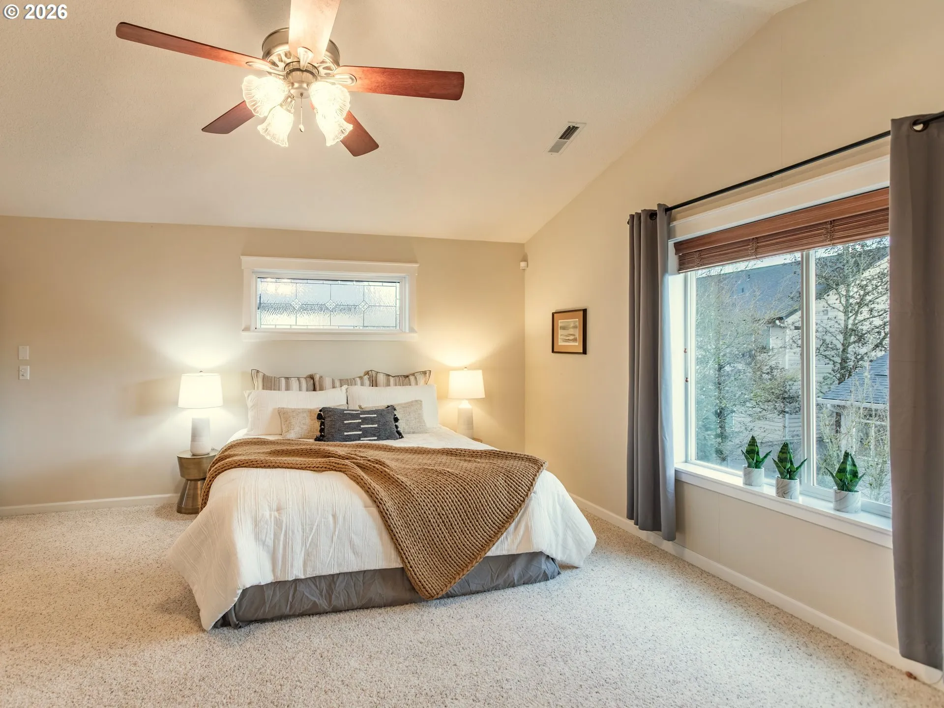 Bedroom, Primary-Upper