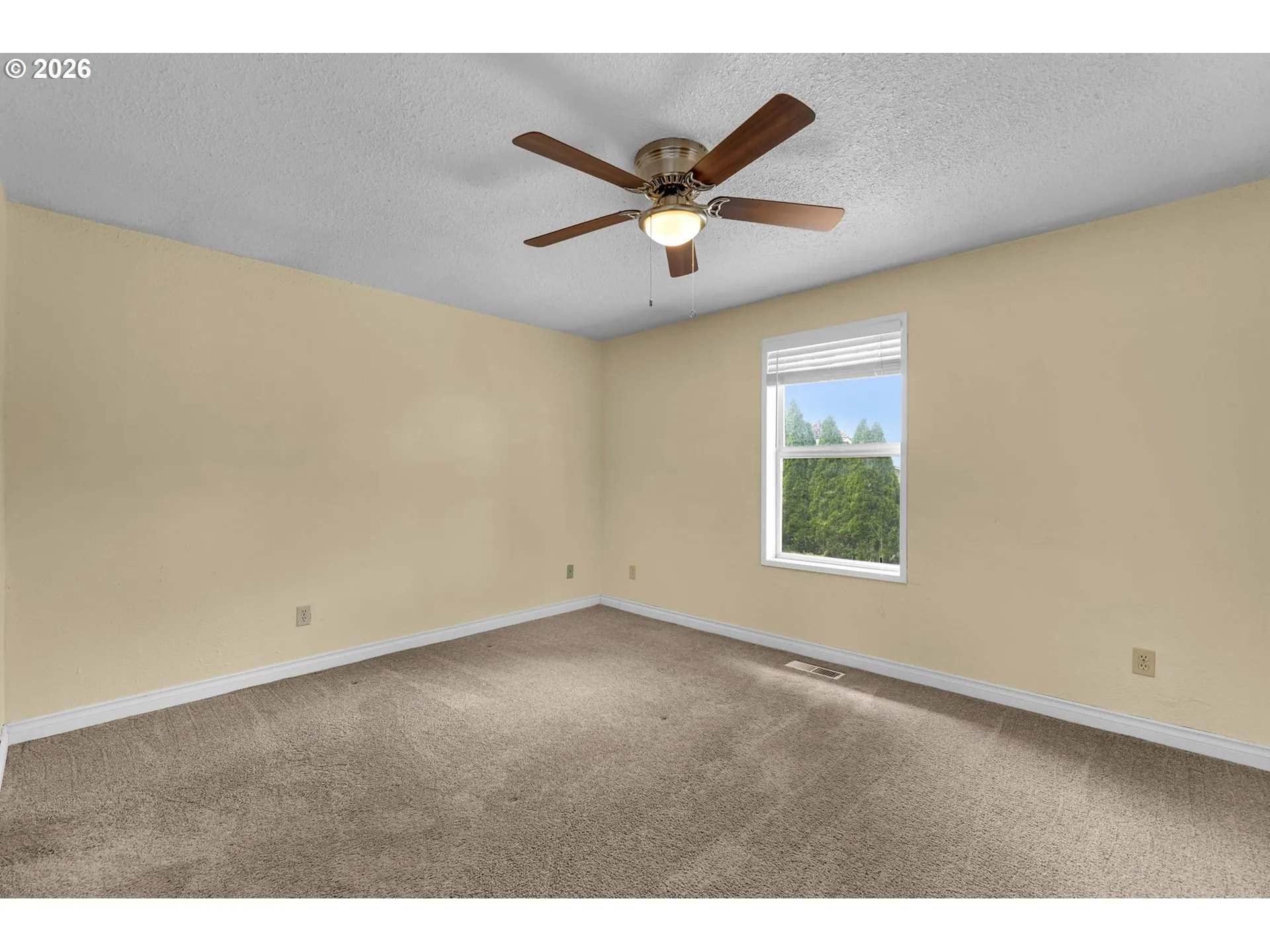Bedroom, Primary