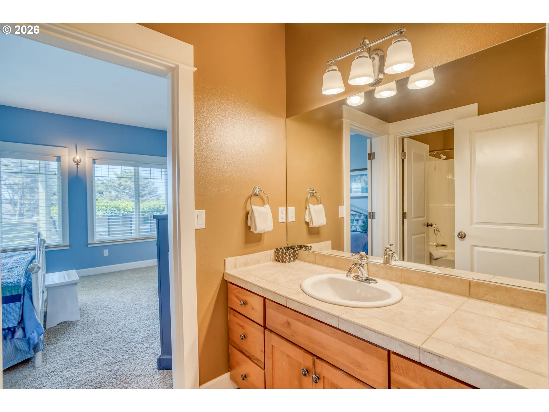 Bathroom, Attached