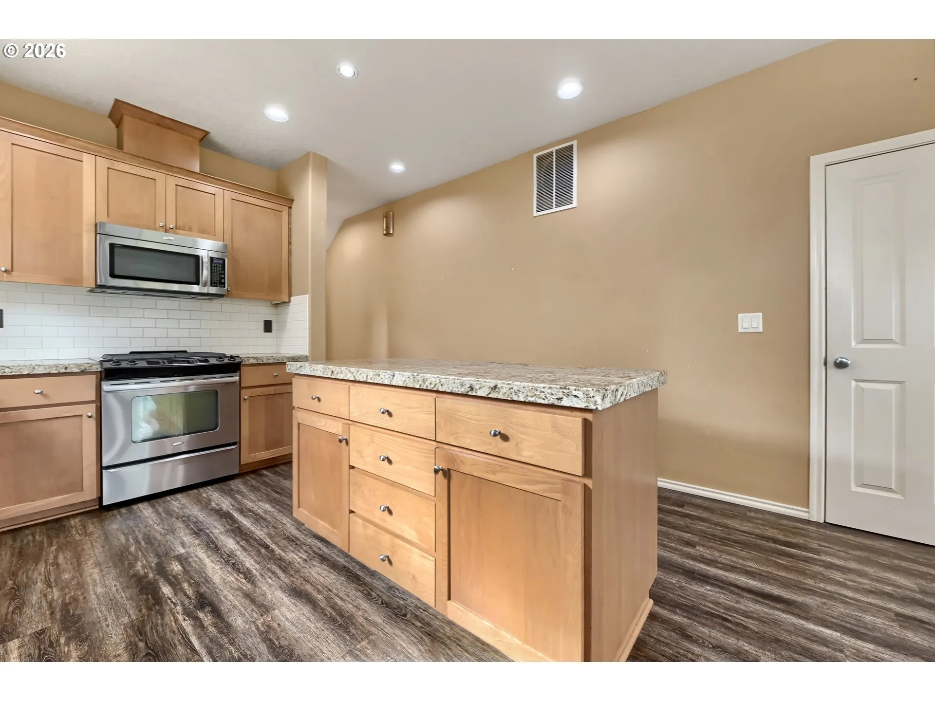 Kitchen-Island