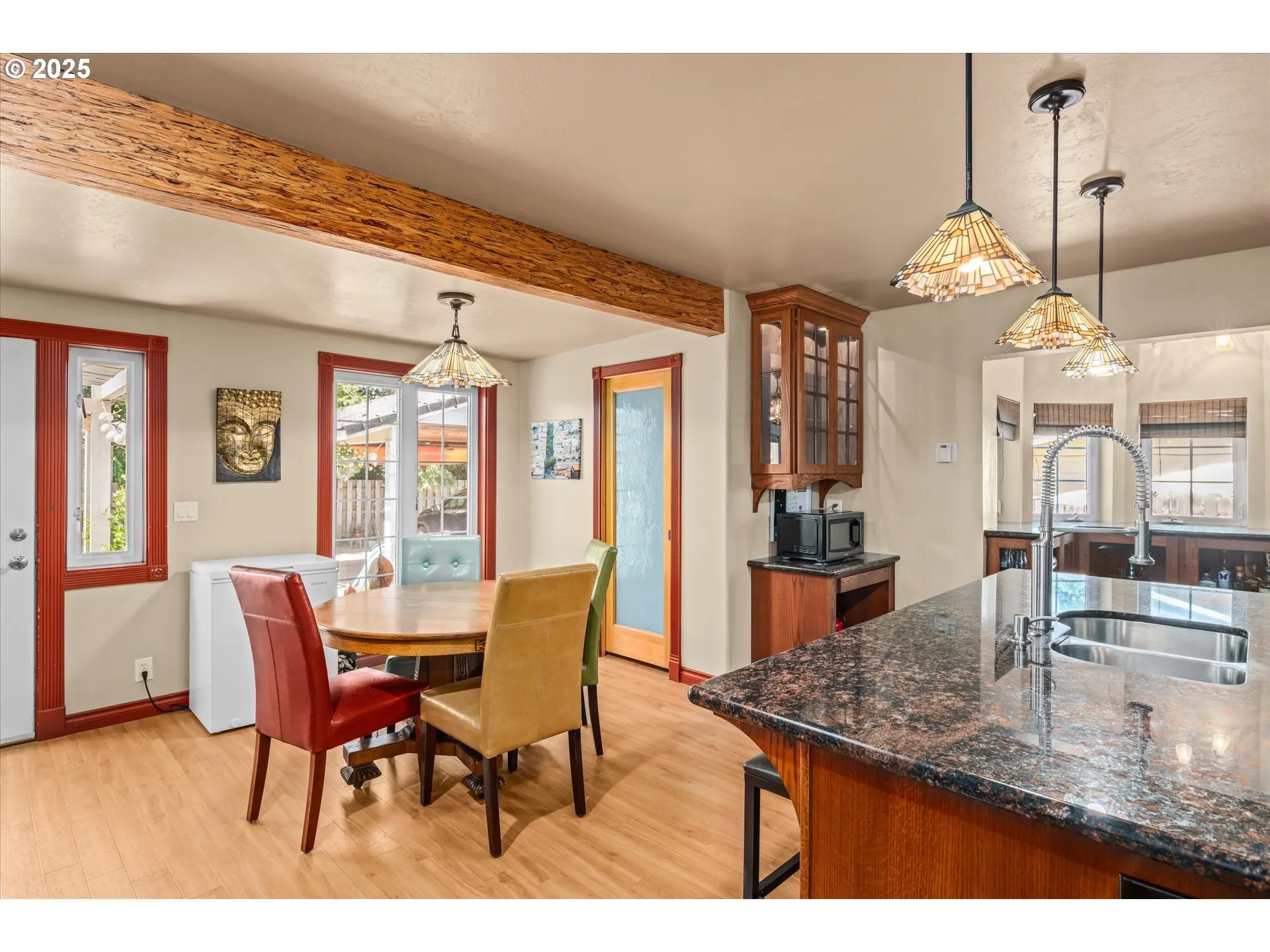 Kitchen-Eating Area