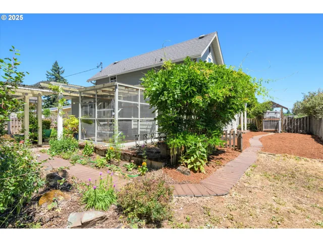 Backyard-Fenced