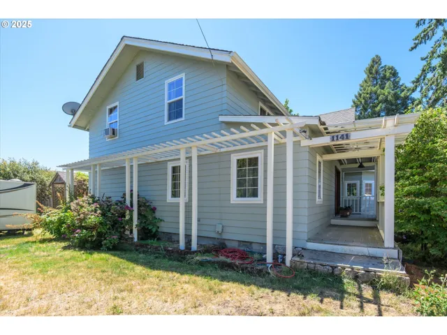 Yard-Front