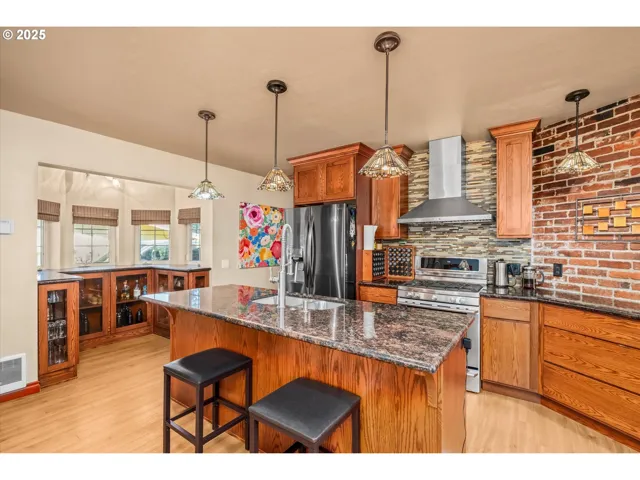 Kitchen-Island