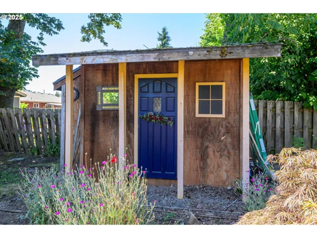 Shed