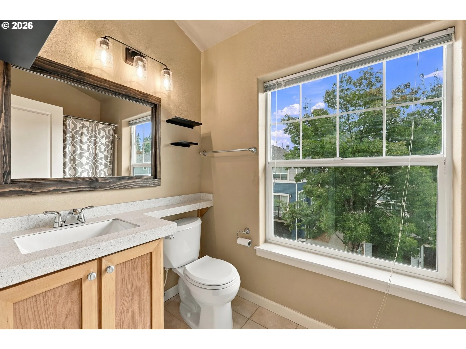 Bathroom, Attached