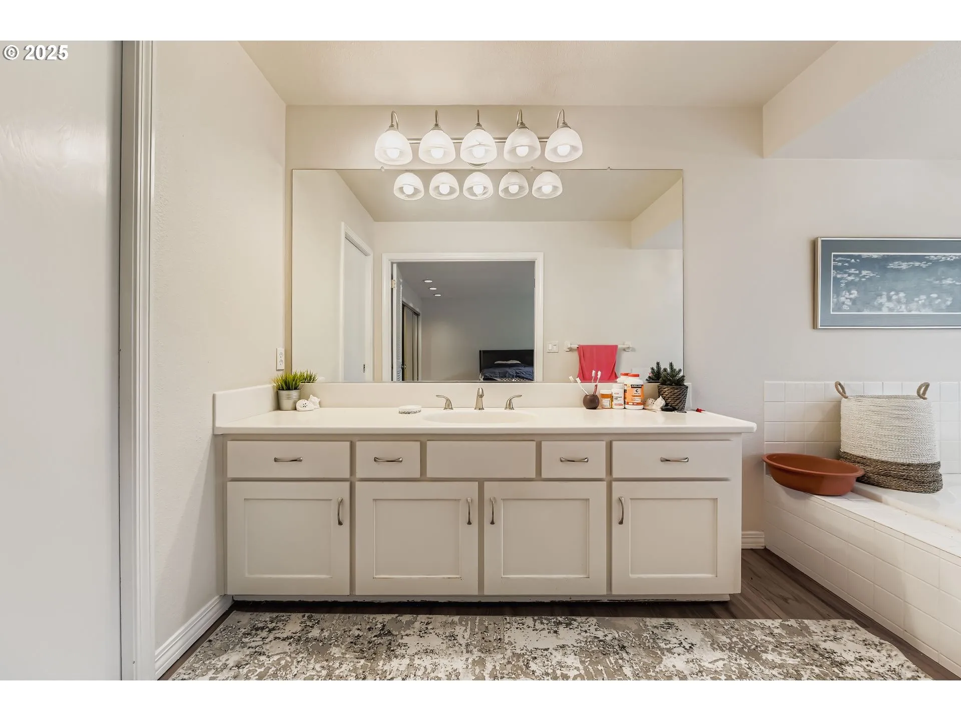 Bathroom, Attached