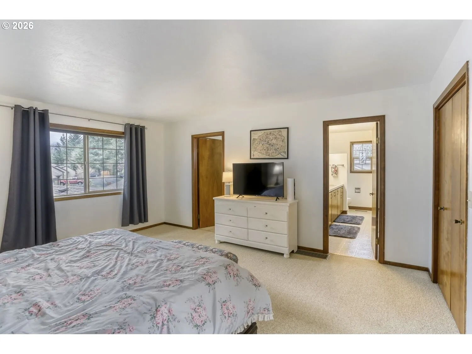 Primary Bedroom-Attached Bathroom