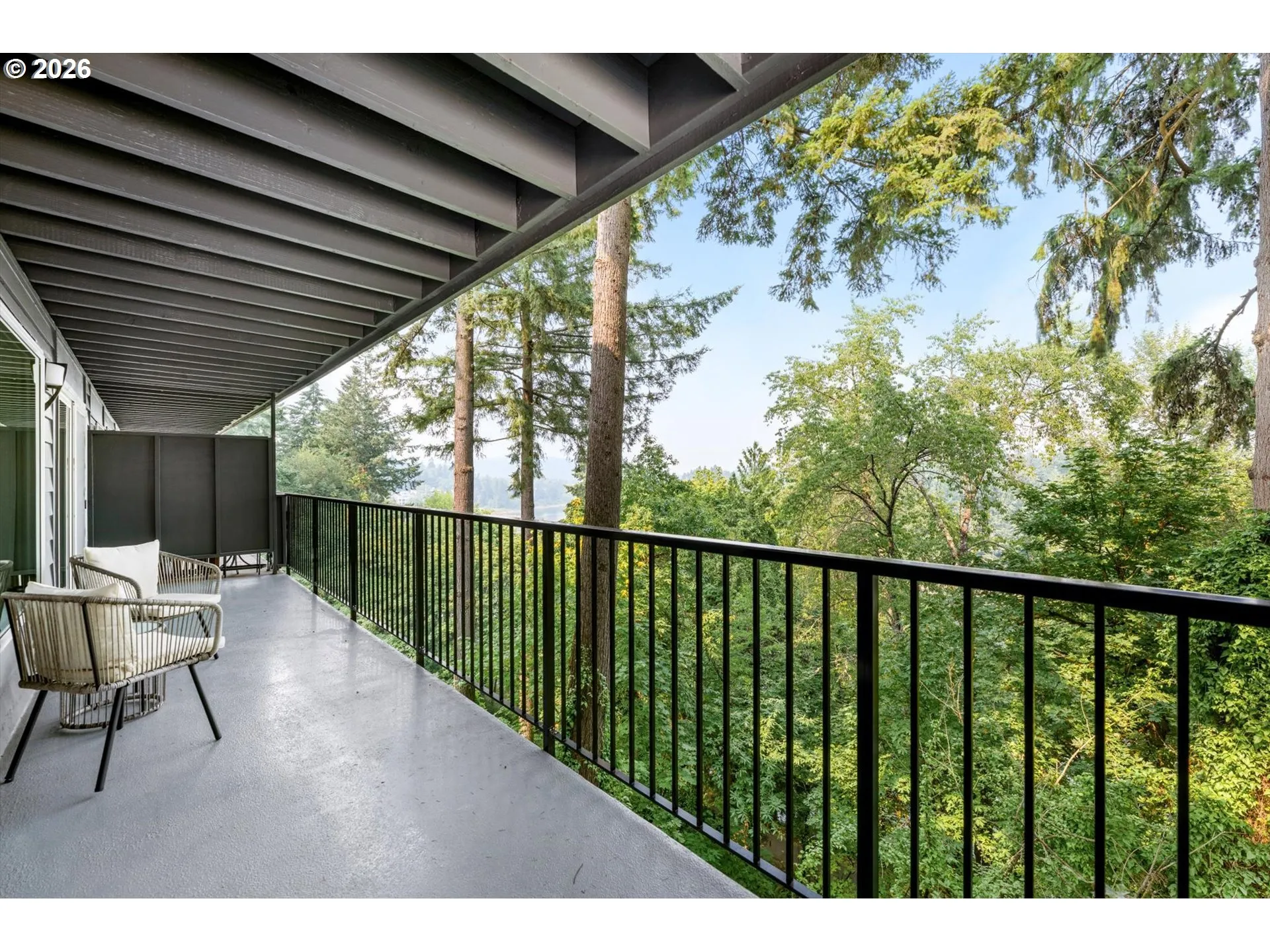 Balcony-Covered
