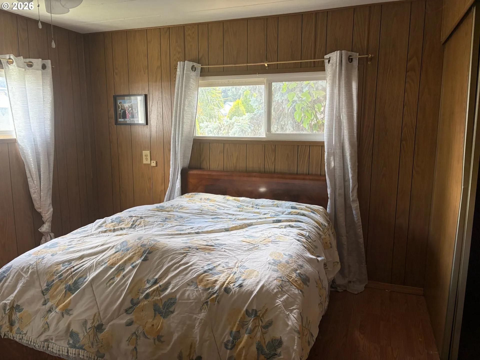 Primary Bedroom-Attached Bathroom