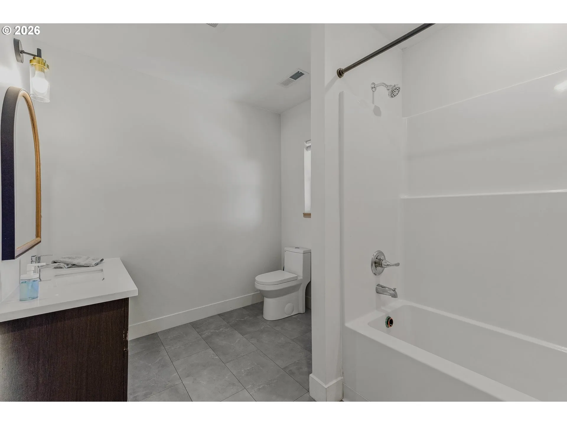 Bathroom-Upper