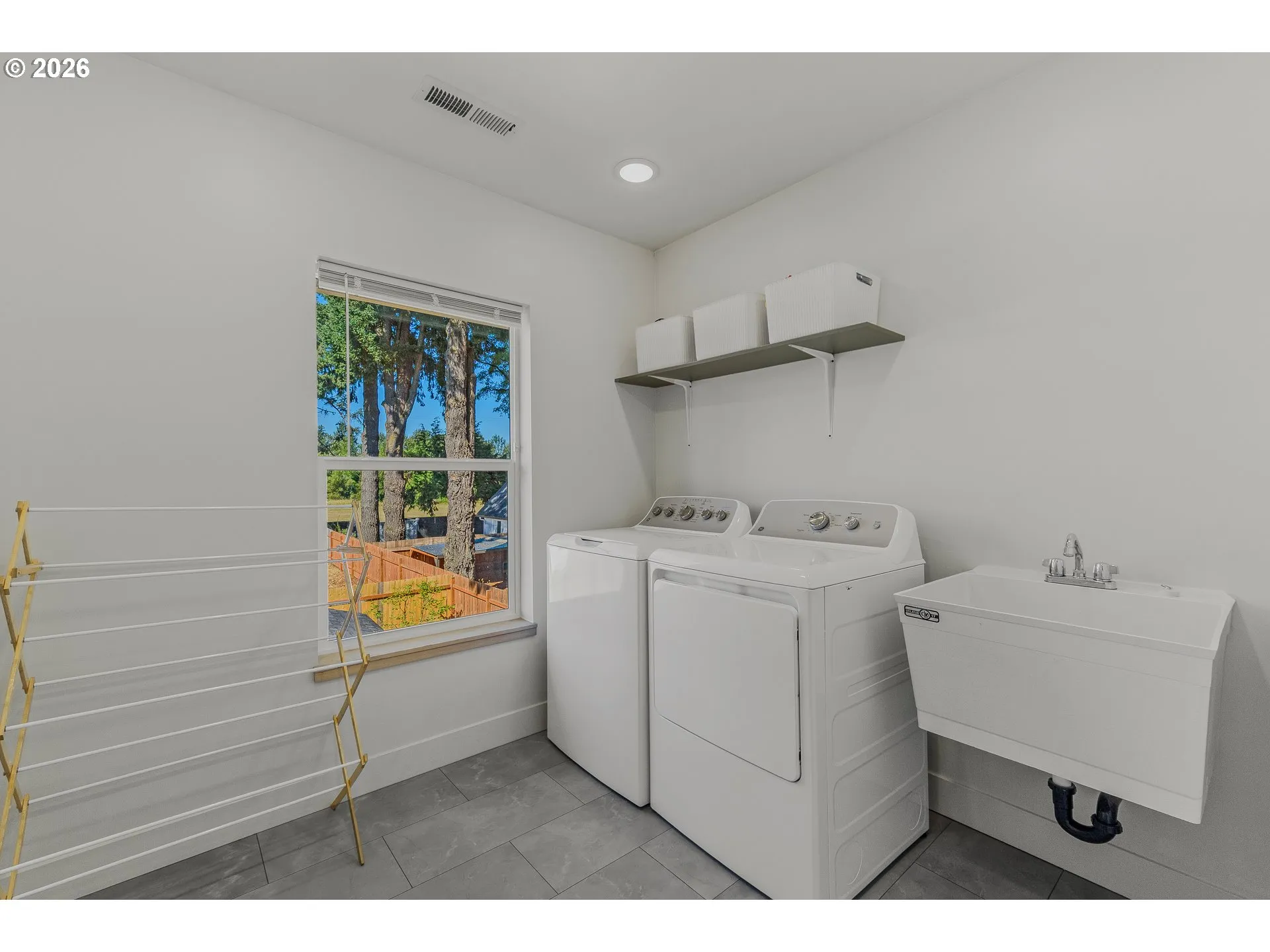 Laundry-Upper