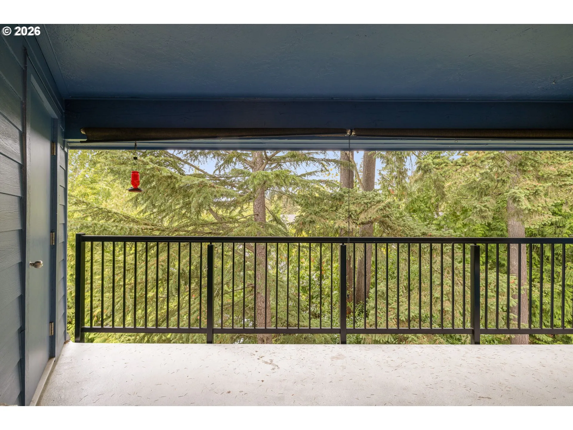 Balcony-Covered