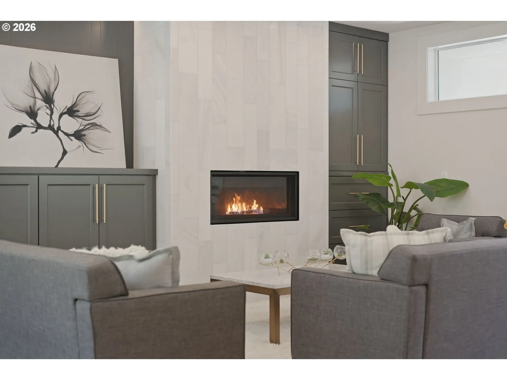 Living Room-Fireplace