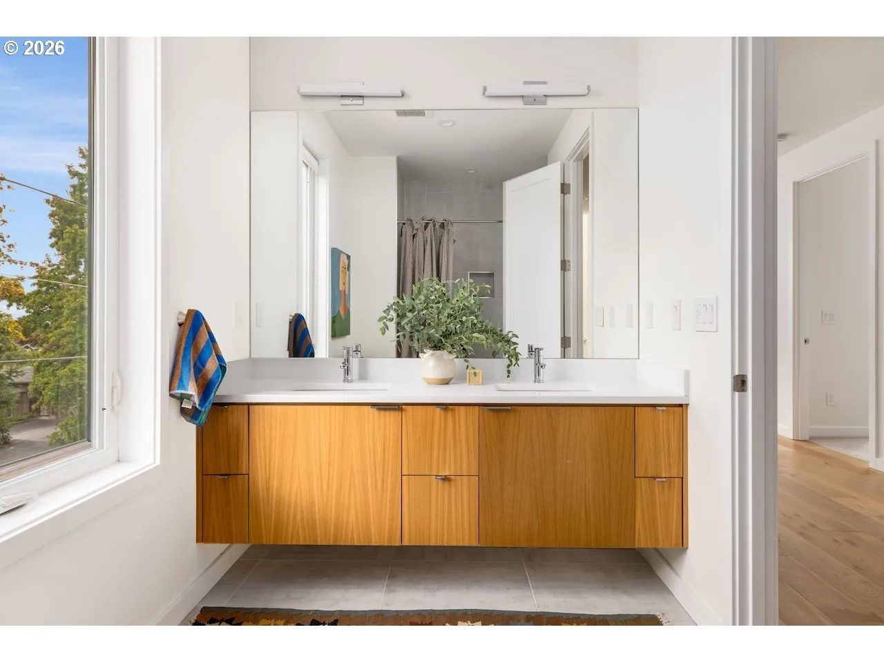 Bathroom-Upper