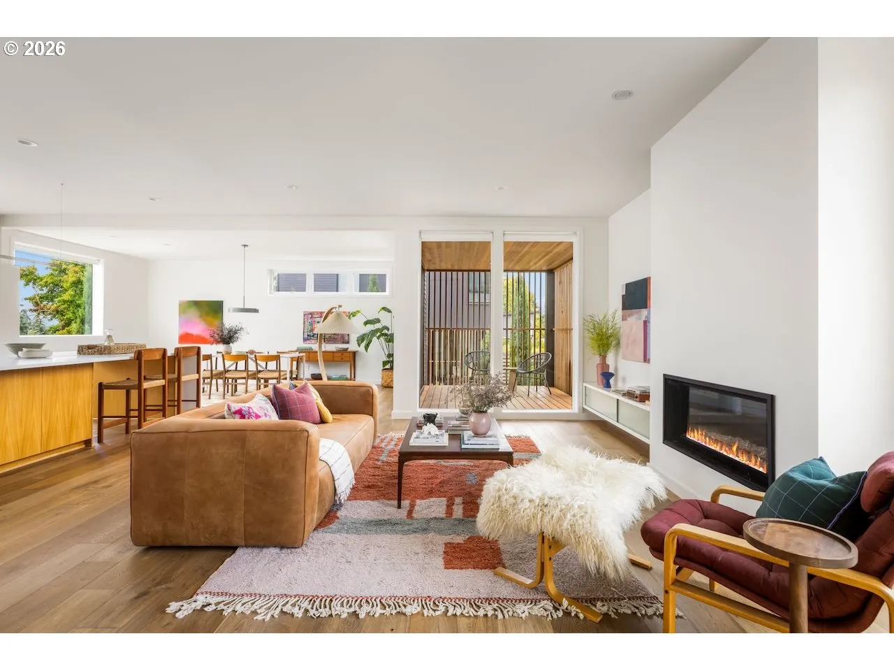 Living Room-Fireplace