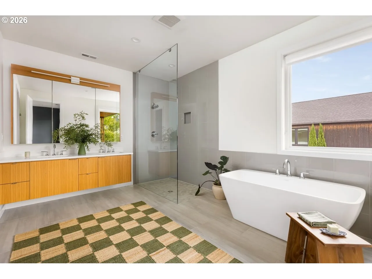 Bathroom, Attached
