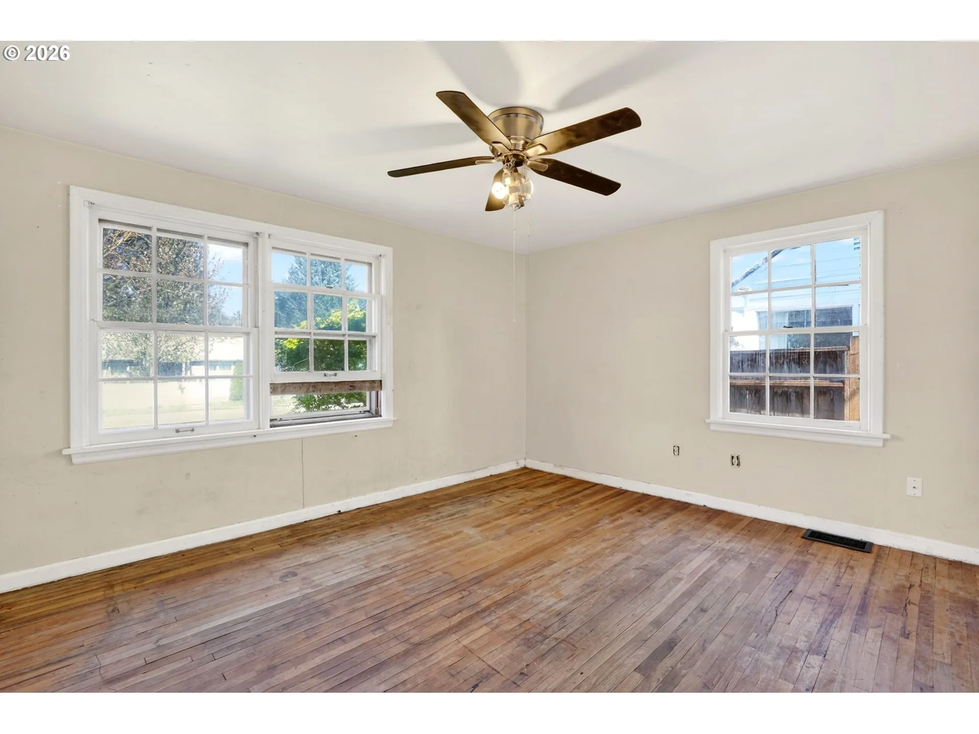 Bedroom, Primary-Ceiling Fan