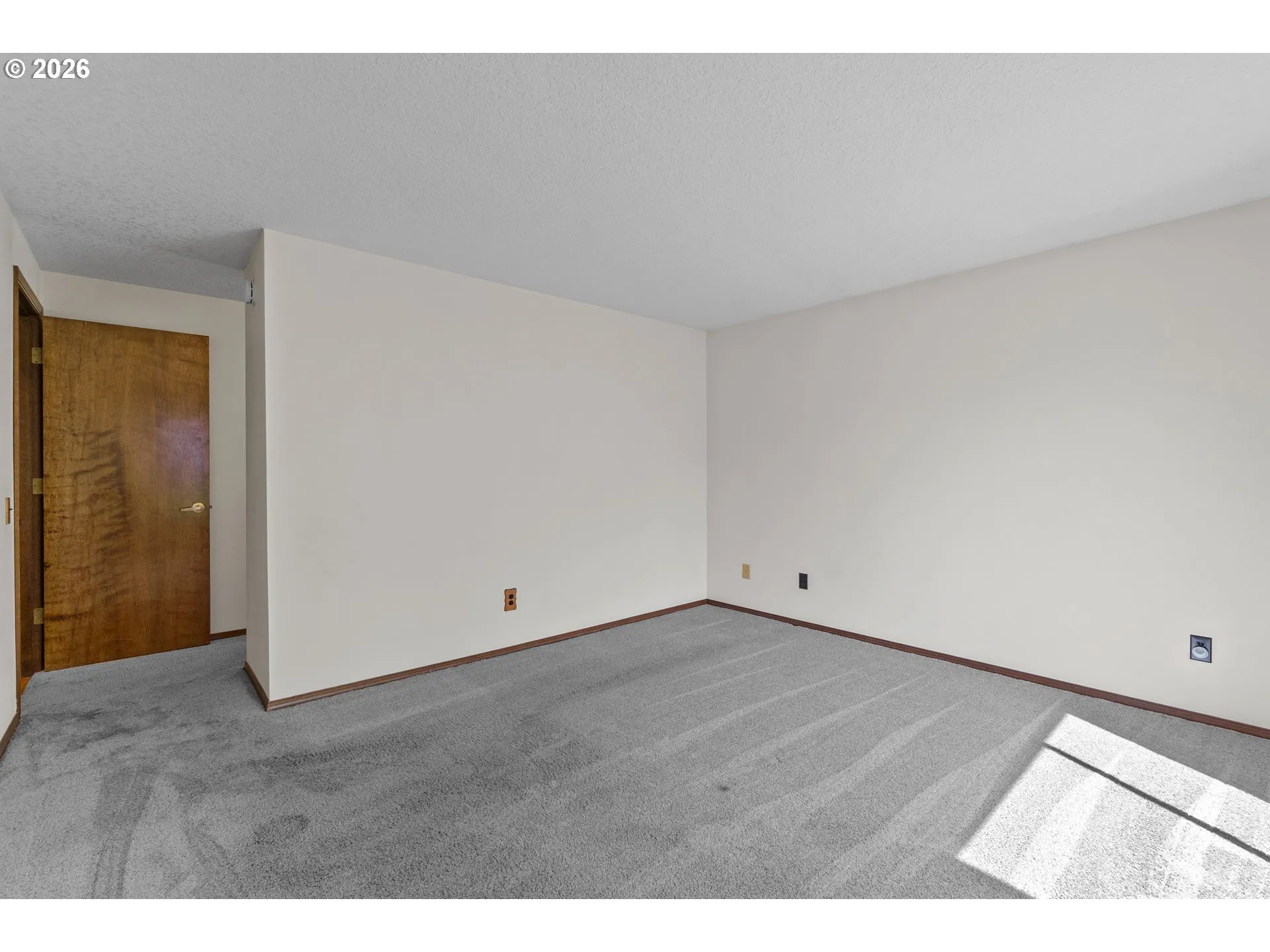 Bedroom, Primary