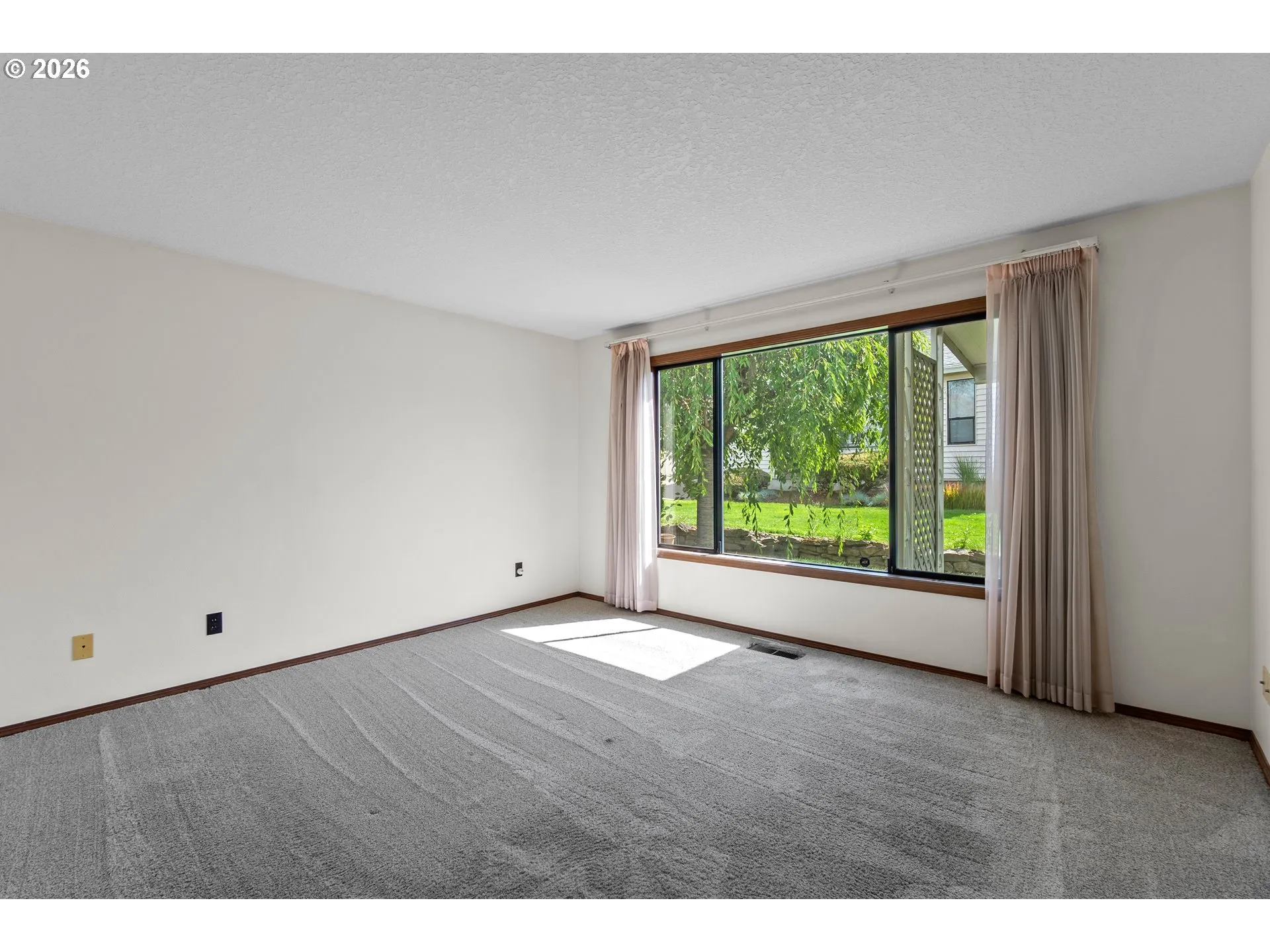 Bedroom, Primary
