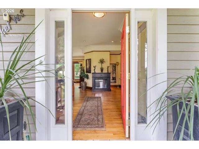 Entrance/Foyer